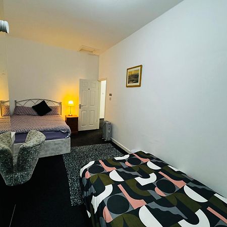 Liberty Inn Room With Sharing Toilet And Kitchen 利物浦 外观 照片